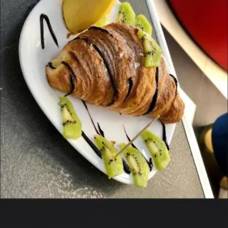 فندق Algo Yzberishti